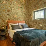 Heartbeat Mountain Escapes Chalet *