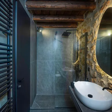 Heartbeat Mountain Escapes Chalet