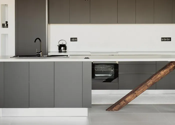 Heartbeat Mountain Escapes