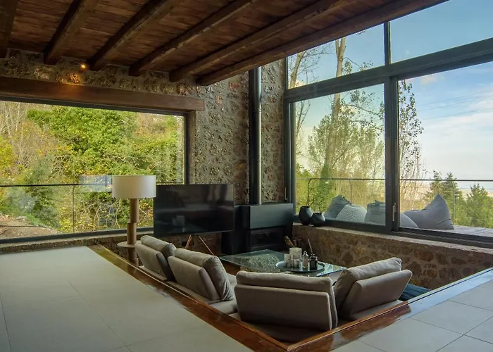 Heartbeat Mountain Escapes