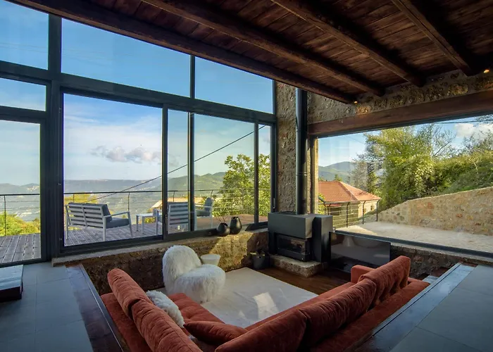 Heartbeat Mountain Escapes Alpehytte Kato Sinikia Trikalon